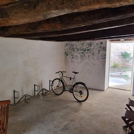 Fenetre Sur Cour Du Docteur Privey - Secure Park Bike - Voie Bleue Hotel Tournus Exterior foto