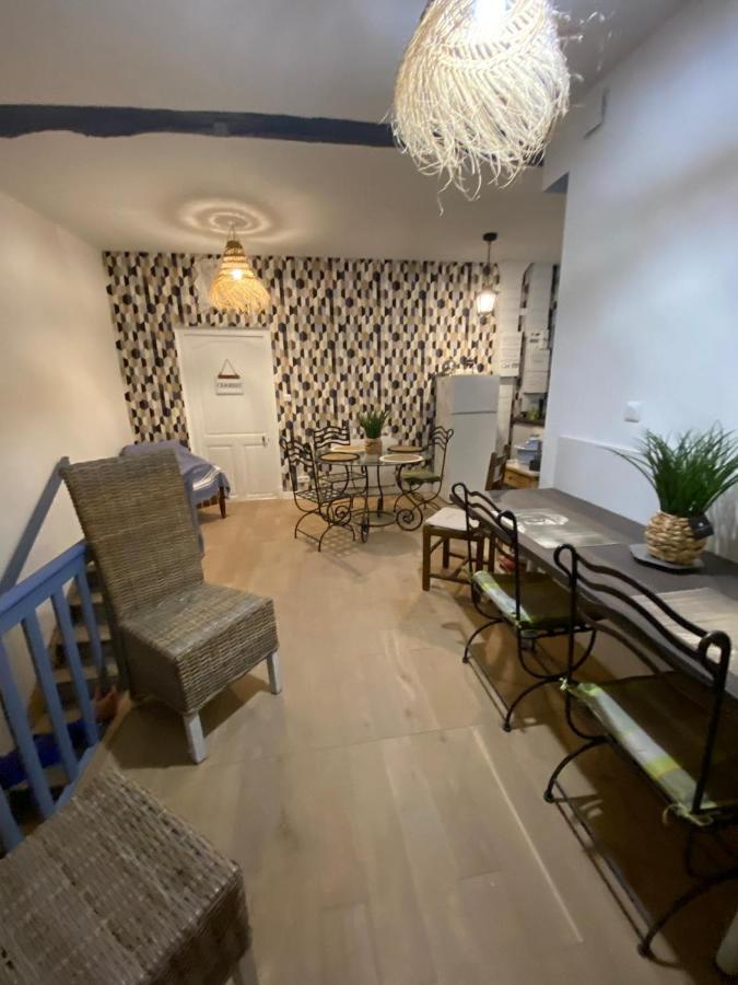 Fenetre Sur Cour Du Docteur Privey - Secure Park Bike - Voie Bleue Hotel Tournus Exterior foto