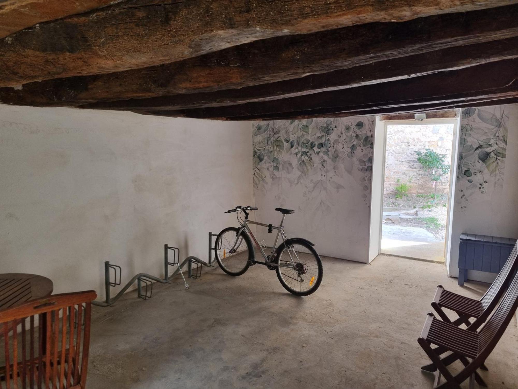 Fenetre Sur Cour Du Docteur Privey - Secure Park Bike - Voie Bleue Hotel Tournus Exterior foto